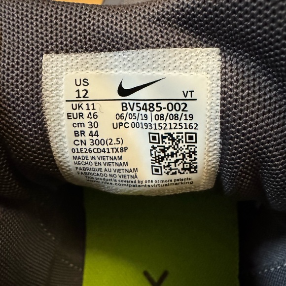 Nike shoes size 12 green and gray - Picture 9 of 9